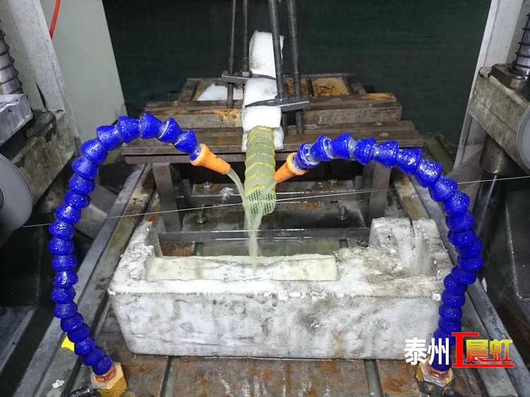 晨虹數(shù)控金剛石線切割機(jī)切割3mm玻璃管