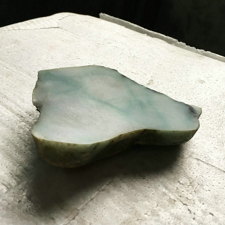 晨虹玉石切割機(jī)，金剛石線(xiàn)切割機(jī)，玉石切割效果